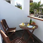 Flores 5 * プラヤ・デ・ラス・アメリカス