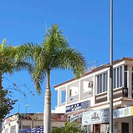 Flores 5 Holiday home