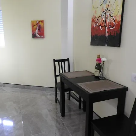 Flores 5 * Плая-де-лас-Америкас